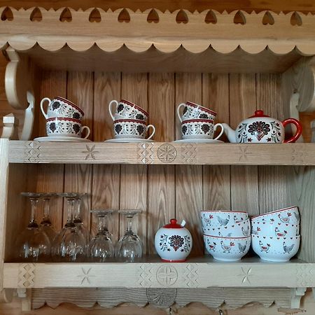 Goralski Domek Z Kominkiem - Highlander Wooden House مورزاسيخله المظهر الخارجي الصورة