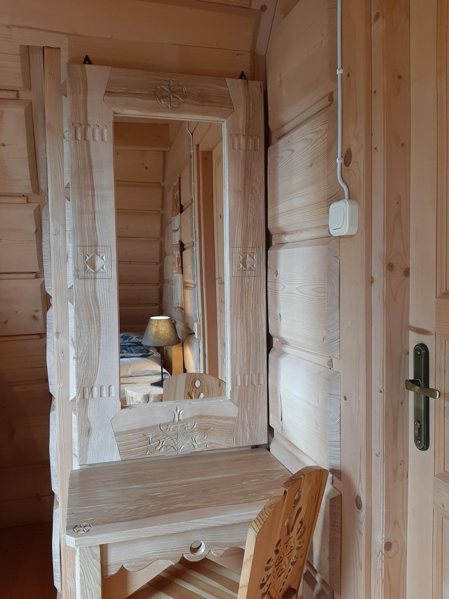 Goralski Domek Z Kominkiem - Highlander Wooden House مورزاسيخله المظهر الخارجي الصورة